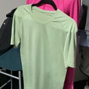 Lululemon Swiftly Tech